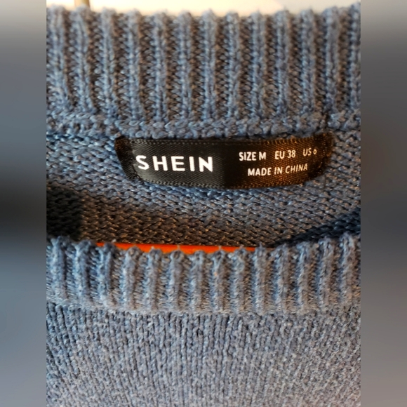 BNWT Comfy Sweater - Picture 3 of 3